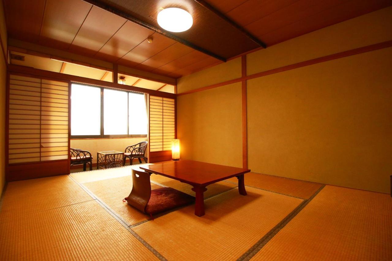 Oyado Kagetsu Hotell Sado Exteriör bild